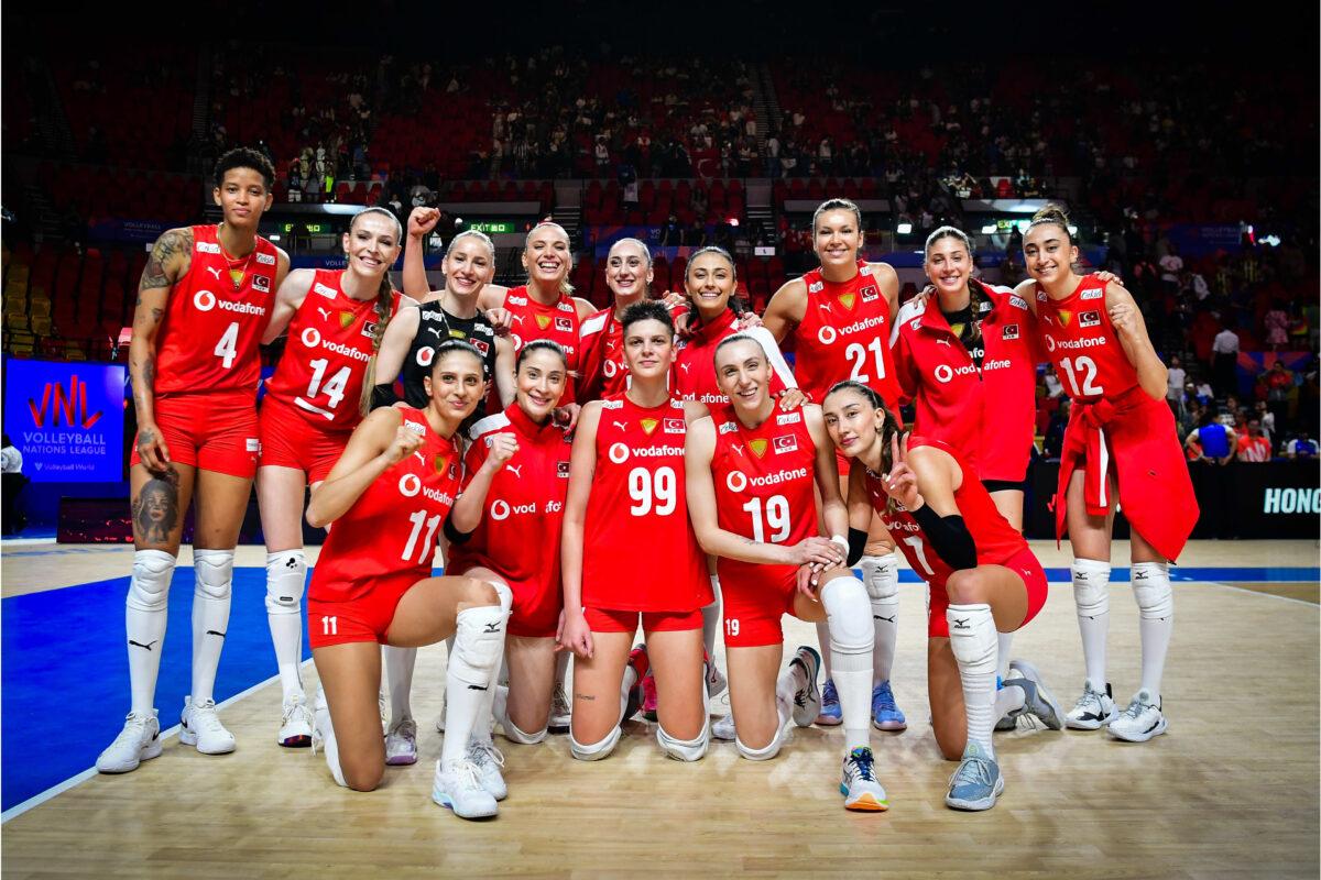 Turquia desembarca no Brasil com elenco renovado para a VNL 2026